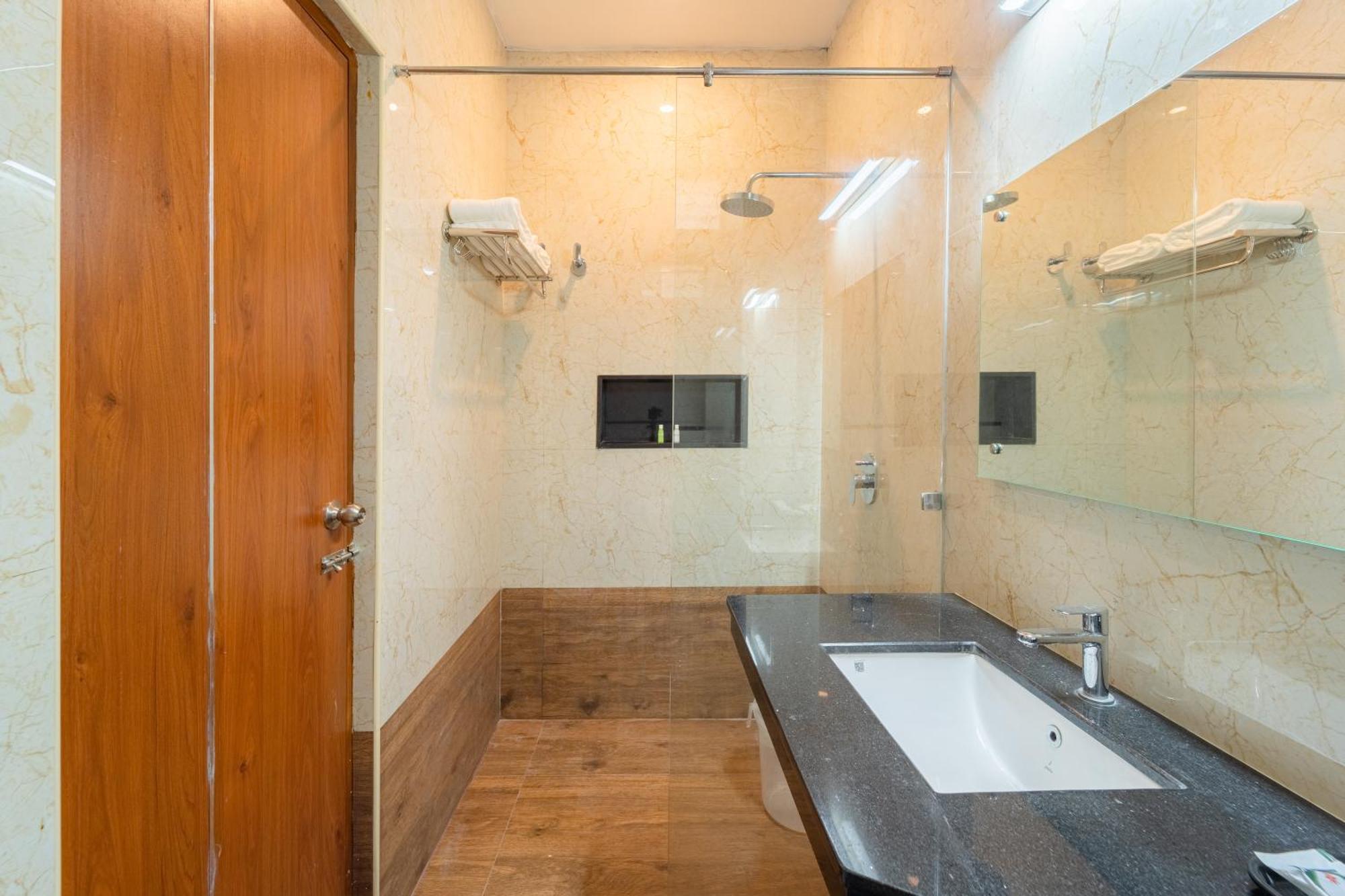 Welcome Grand Residency Пондичерри Экстерьер фото