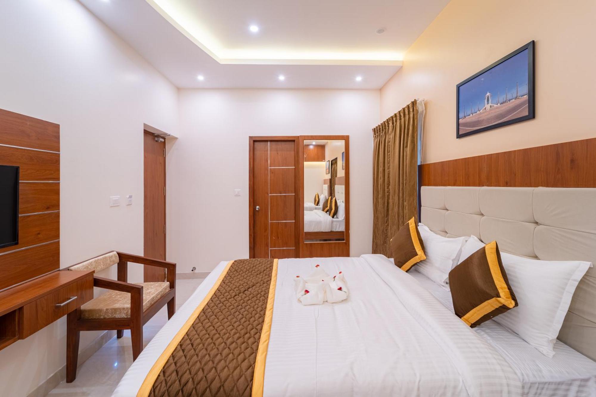 Welcome Grand Residency Пондичерри Экстерьер фото