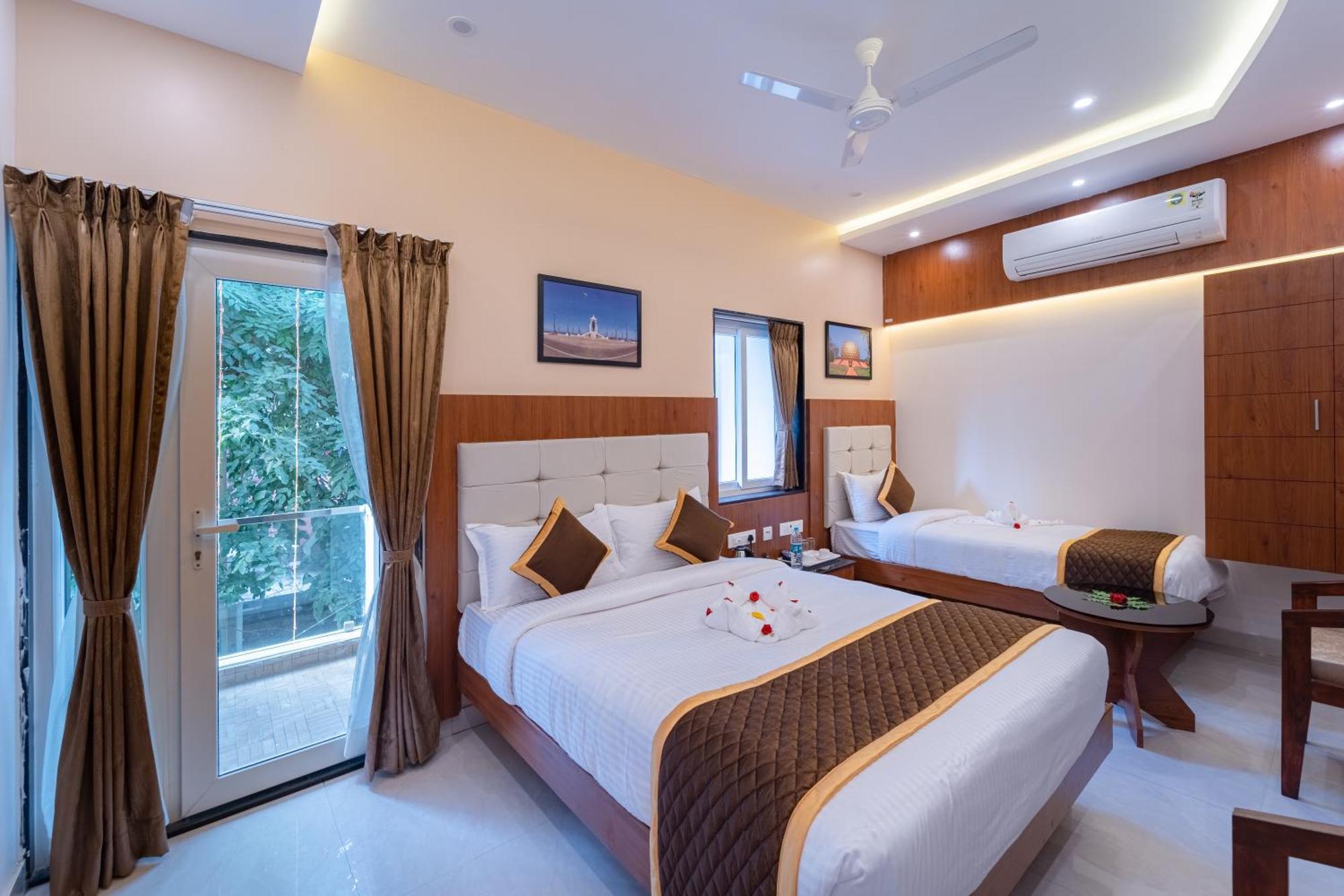 Welcome Grand Residency Пондичерри Экстерьер фото